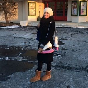 UGG Classic Short Boot